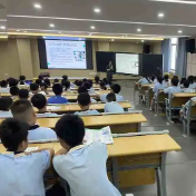 石峰法院云龙法庭开展送法进校园活动