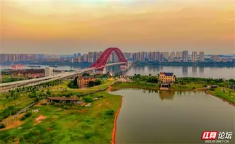 组图︱当中国红遇见薰衣草紫  在株洲见证硬核城市的温柔蜕变