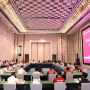 株洲市委书记曹慧泉会见北大客人