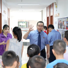 株洲：萌娃打卡检察院！这场开放日也太“哇塞”了