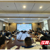 天元区隆兴中学召开“同心·前行”校长信箱月度回复会