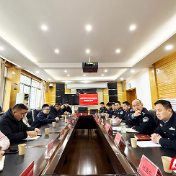 警企恳谈搭心桥 护航天元筑通途