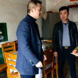 渌口法院：岁寒情深送温暖 节前慰问暖人心