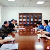 石峰区人民检察院联合区人社局召开劳动者薪酬权益保障专题协商会