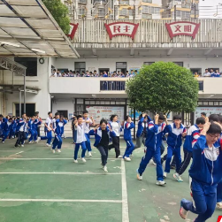以“练”筑防,安全同行 株洲市第十九中学开展应急疏散演练活动