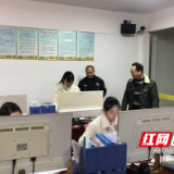 株洲荷塘交警联合教育部门深入校车公司开展安全检查