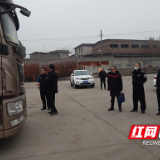 株洲石峰交警开展春运前交通安全工作大检查