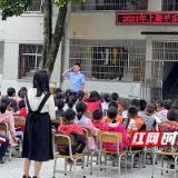 炎陵县公安民警到平乐学校开展法治教育专题讲座