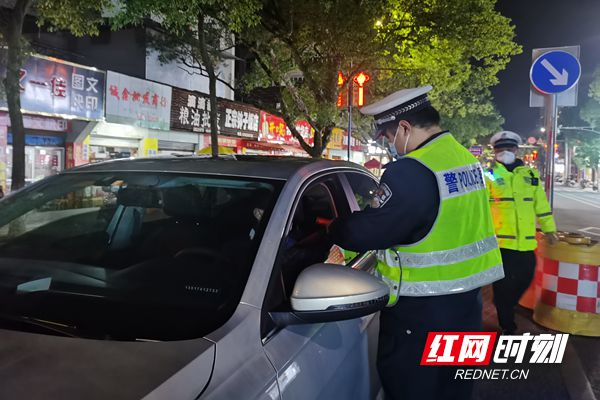 炎陵交警：严查酒驾不放松 守护平安不止步