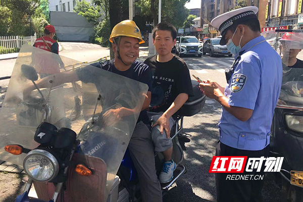 株洲石峰交警全面打响夏季交通安全整治“双百日”行动