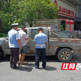 百日行动中 株洲石峰交警查获报废皮卡车