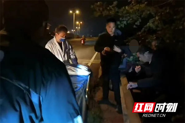 30小时 株洲警方与时间“赛跑”找回走失七旬老人
