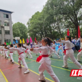 龙泉小学第二十七届体育节暨第九届教师运动会开幕