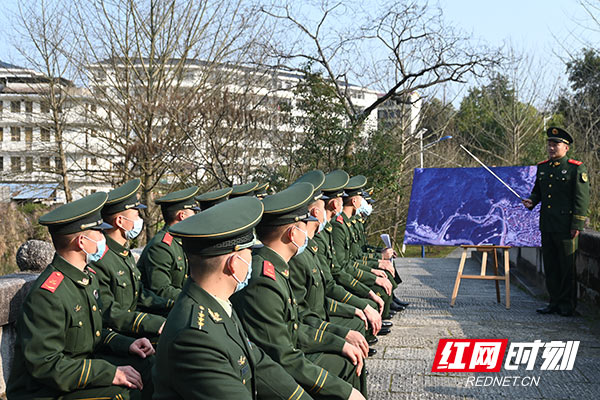 武警株洲支队：走出学习室 走进红色基地