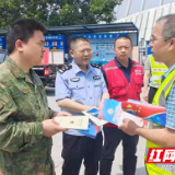 进社区、入工地 株洲市军警民联合开展护线宣传活动