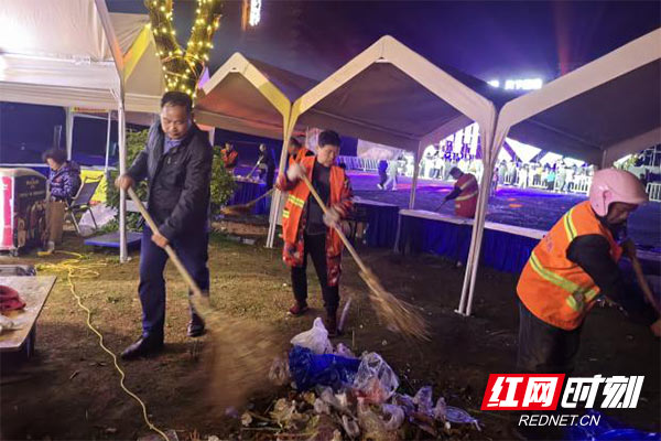 醴陵市环卫中心：  全力护航千年瓷都烟花秀、天下醴陵炒粉节