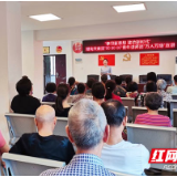 龙泉小学党员教师进社区开展党的二十大精神宣讲