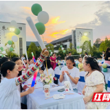 新马小学举办集体party庆祝教师节