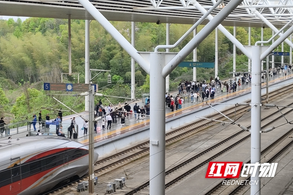 “五一”假期 株洲累计完成总客运量266.28万人次