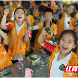 天元区银海学校开展端午节包粽子实践活动