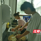 金秋助学丨他想考研深造 将美好的大学生活留在记忆里