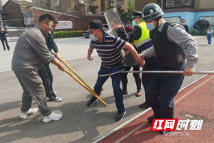 醴陵市实验小学：反恐应急演练  筑牢安全屏障