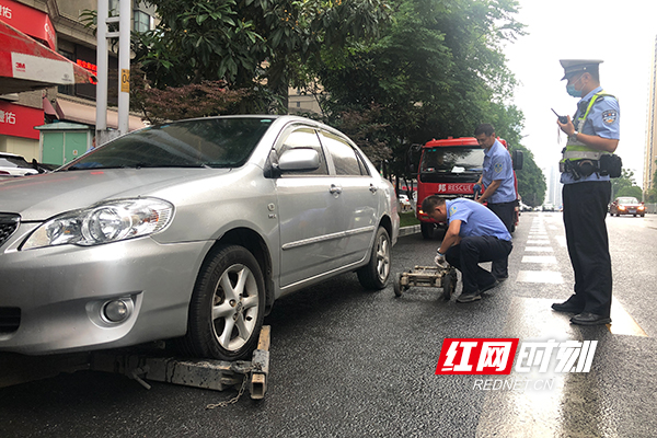 株洲天元交警违停整治再推进、再升温