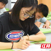 株洲市尚格小学开展硬笔字、粉笔字二次达标检测活动