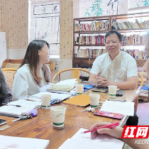 南方第三小学召开英语质量分析会