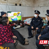 新春走基层丨扎根基层44年老民警的春节 坚持站好退休前最后一班岗