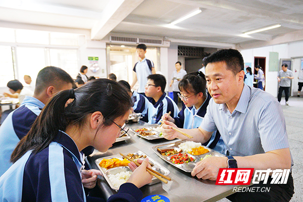 株洲建宁实验中学：做细食堂工作 让师生吃得好、吃得健康