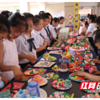 白鹤菱溪小学举行“艺润童心 美润童年”书画作品展