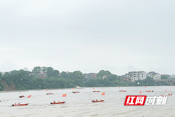 水陆空齐上阵 迎战渌水“险情” 株洲举行防汛救援综合演练