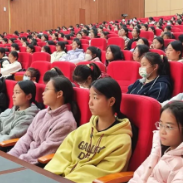 株洲三医院专家走进景炎初级中学,解锁青春期“成长密码”