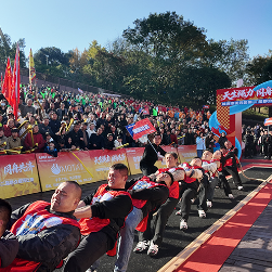 一根拔河绳连起邻里心！天元区群众拔河赛激活社群活力