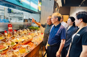 株洲市委副书记、市长陈恢清调研餐饮企业