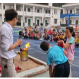 光明山小学开展消防安全演练
