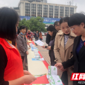 株洲芦淞卫健开展爱国卫生活动 @市民一起get生活好习惯