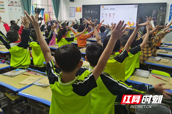 株洲市天鹅湖小学图片