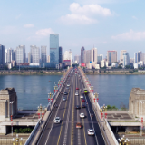 曹慧泉等市领导以普通选民身份参加所在选区人大代表选举投票