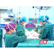 株洲市人民医院：二胎产妇遇前置胎盘 医护主动“出击”护健康