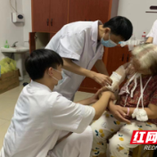 千里奔弛 只为“北张正骨”手法复位