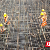 大桥扎根！“路桥湘军”水下修建百米“超高建筑”