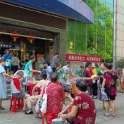 荷塘区：凝聚近邻合力 共享美好生活