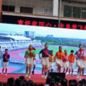 芦淞区龙泉小学举行艺术展演