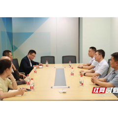 湖南中医药高等专科学校负责人到株洲爱尔眼科医院调研