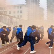 天元区隆兴中学开展消防疏散演练