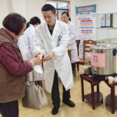 石峰区井龙社区卫生服务中心“七维一体”健康服务进企业