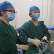 女子腹藏23厘米“巨瘤” 株洲市三三一医微创手术“拆弹”成功