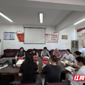 株洲市中心医院一行到井龙街道社区卫生服务中心调研